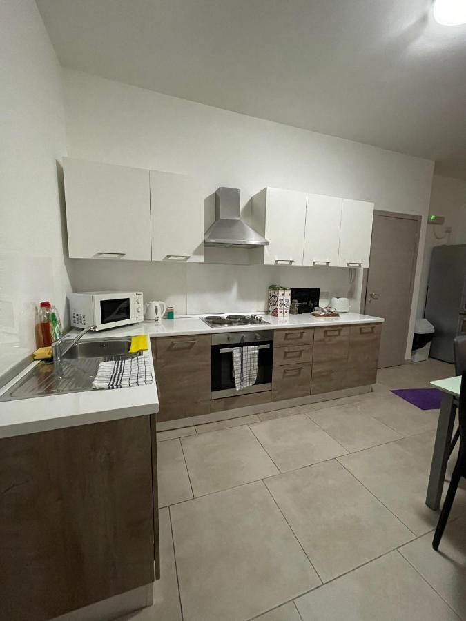 Central Modern Apartment 그지라 외부 사진